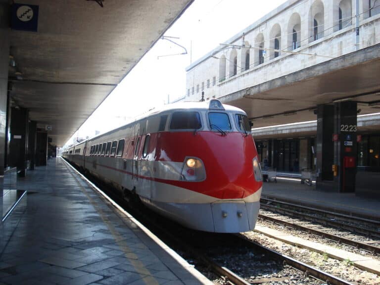 nice commuter train