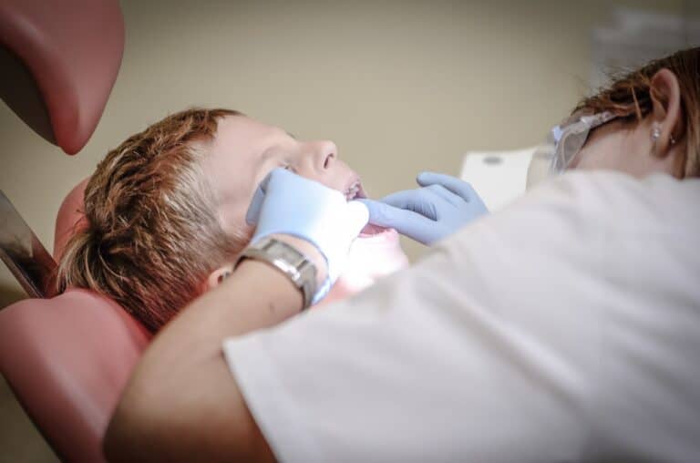 kids dentist tooth