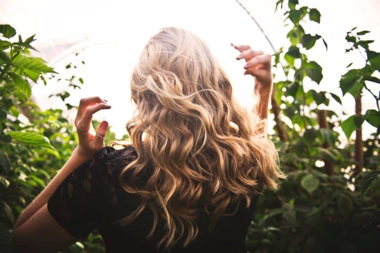 healthy hair blonde