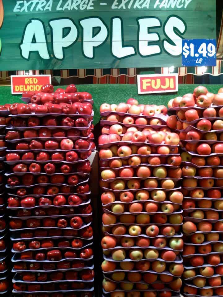 Fuji vs Gala Apples: How Are They Different? 10 fuji apples in the supermarket