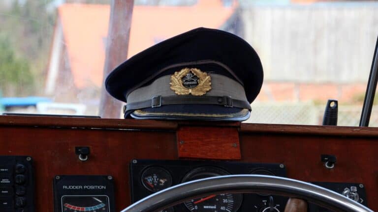 The Benefits of Hiring Yacht Captain Jobs for Your Skippered Charter