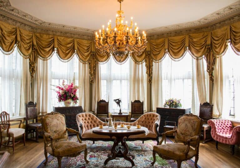 Elegant Victorian dining room