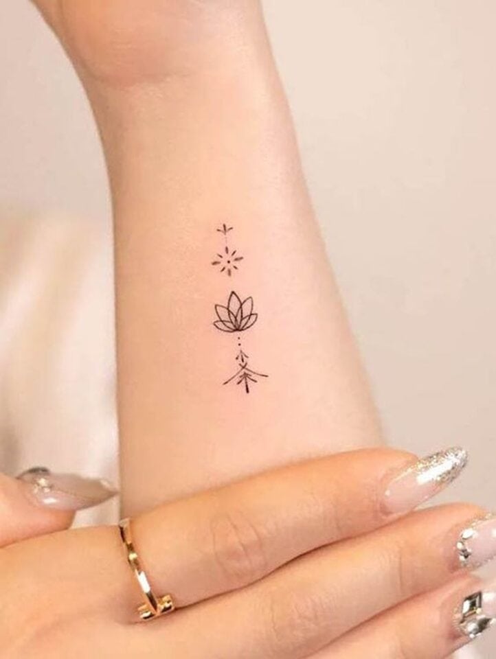 Feminine Energy Tattoo Symbols: Which to Get in 2025? 7 Feminine Energy Tattoo Symbols 6
