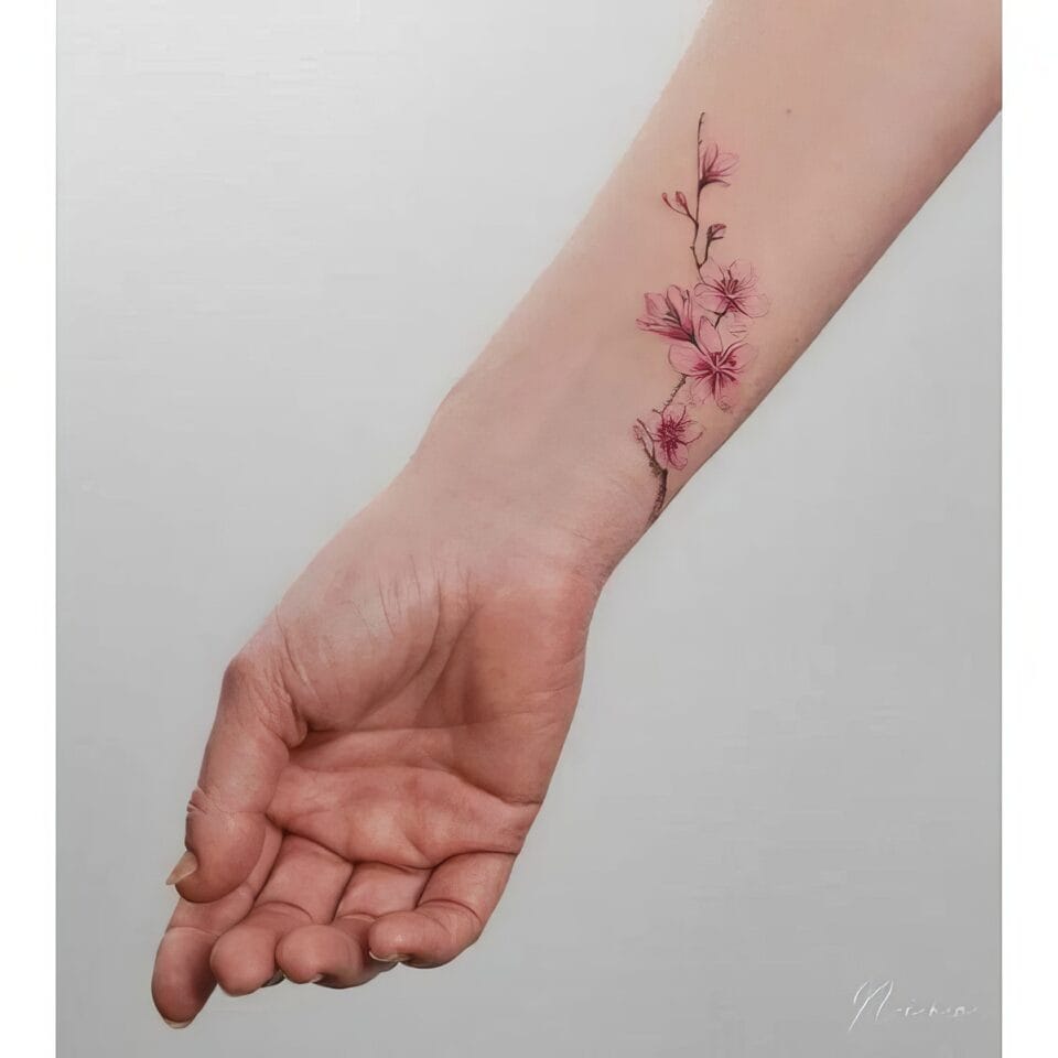 Feminine Energy Tattoo Symbols: Which to Get in 2025? 9 Feminine Energy Tattoo Symbols 8