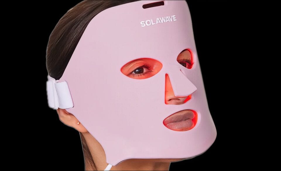 How to Use a Red Light Mask: Complete 10-Step Guide 5 How to Use a Red Light Mask 7