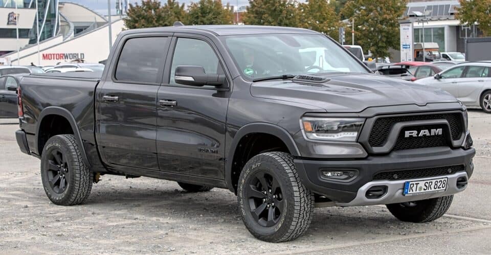 Ram 1500 vs 2500: Which Truck Fits Your Hauling Needs? 3 Ram 1500 2