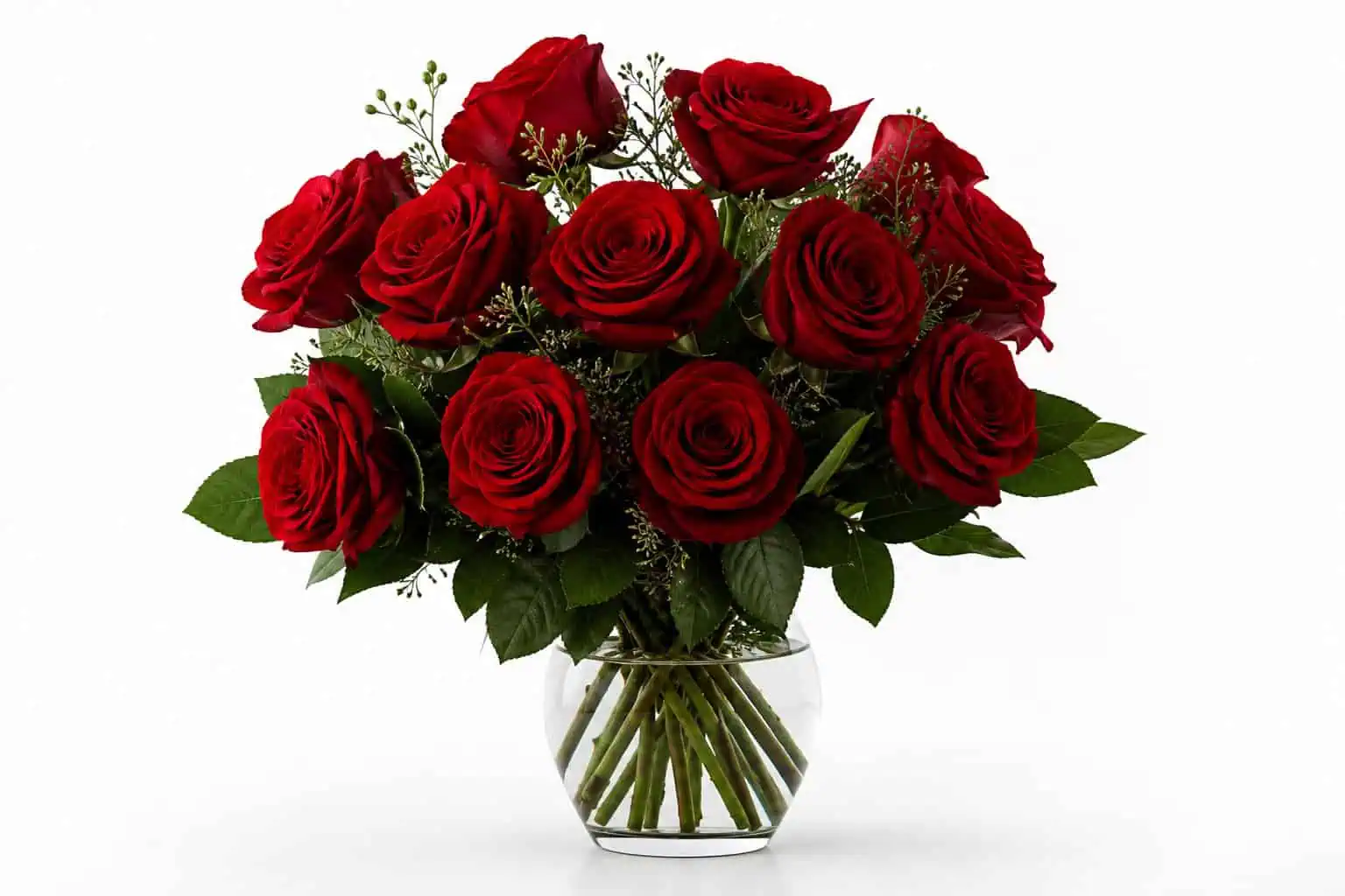How to Preserve a Rose Bouquet: The Silica Gel Reality 1 Elegant bouquet of fresh red roses arranged in a clear glass vase, perfect for romantic occasions or home decor. Vibrant blooms with lush green leaves create a stunning floral display.